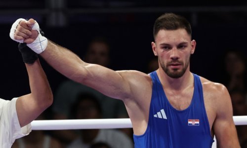 Impresivni Veočić potukao azijskog prvaka i ušao u četvrtfinale boksačkog turnira