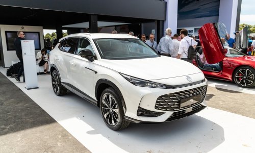 Ovo je novi MG HS: Nova generacija omiljenog SUV-a modernija, veća i s novom generacijom pogonskih sklopova