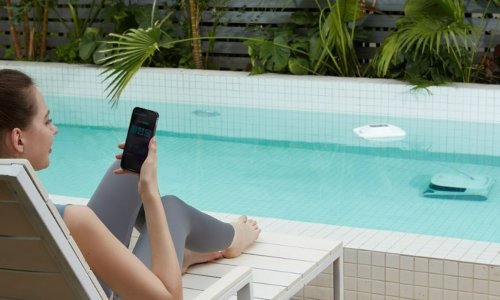 Evo kako jednostavno i učinkovito očistiti dno bazena