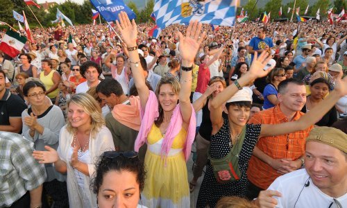 Na Mladifestu u Međugorju 50.000 mladih, Papa im uputio poseban poziv