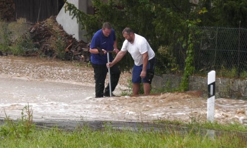 Olujno nevrijeme poharalo Njemačku: Hitne službe pozvane na stotine lokacija