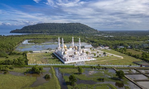 Snažan potres pogodio Filipine