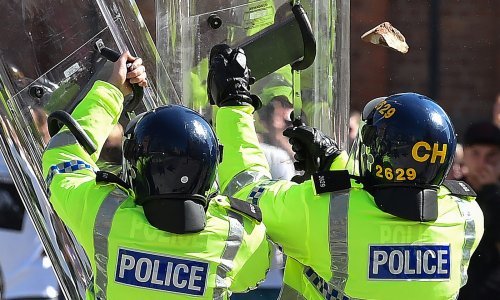 Nastavili se nasilni desničarski neredi u Britaniji: 'Ekstremisti siju mržnju!'