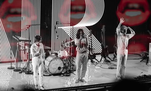 Air u Šibeniku: Svemirske šansone smrznute u vremenskoj kapsuli