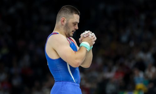 Težak pad, a potom i greška, gurnuli Tina Srbića na zadnje mjesto