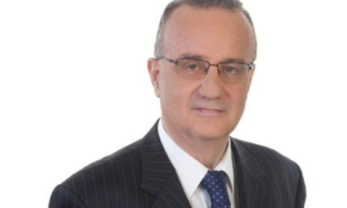 Umro Irfan Ajanović, jedan od osnivača SDA koji je preživio 907 dana u logoru