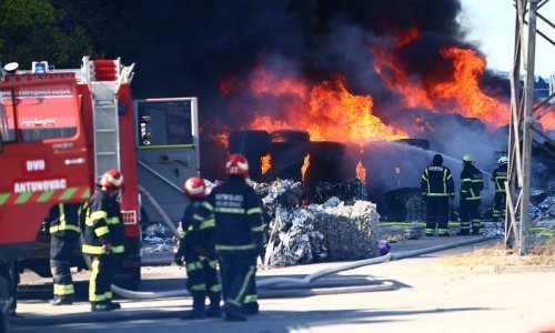 Opet požar u Dravi International, stanovnici pozvani da ostanu u kućama i zatvore prozore