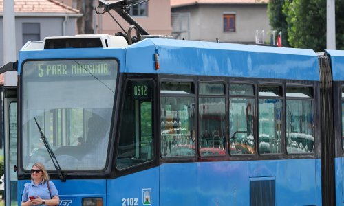 Preminuo muškarac na kojeg je naletio tramvaj