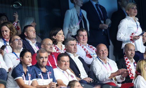 Kolinda s Jakovom, a Zlatko Mateša ovog puta bez Blanke: Pogledajte tko sve prati finale vaterpola