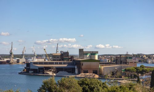 Oglasili se iz cementare u Puli: Emisije unutar propisanih granica