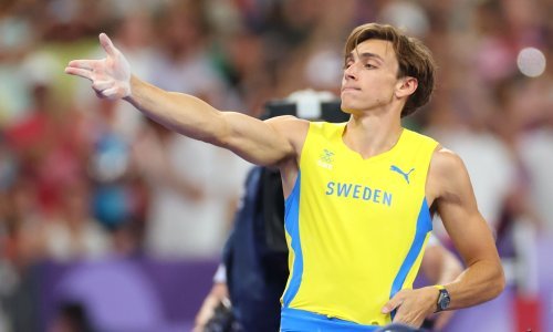 Aktualni svjetski rekorder u skoku s motkom mijenja sport; utrkivat će se na 100 metara!