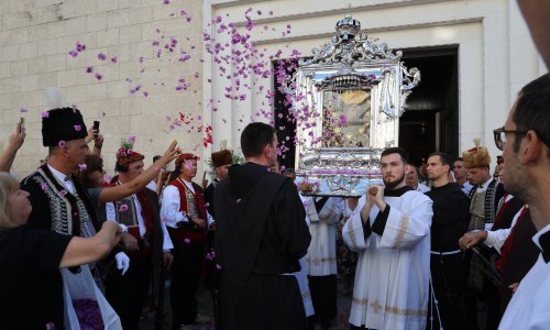 Katolici danas slave Veliku Gospu, evo koje se vjerske dogme prisjećaju