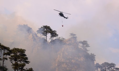Veliki požar kod Knina, gasi ga čak pet aviona