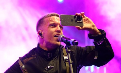 Baby Lasagna pokazao novi look i priredio spektakl u Šibeniku