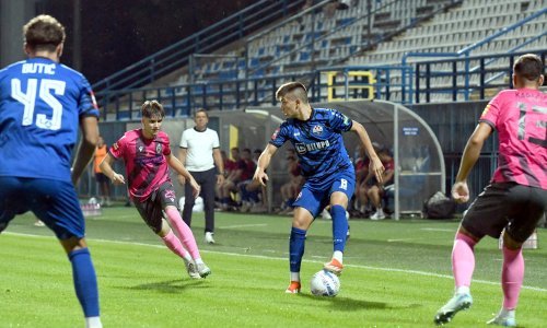 U ratničkoj utakmici, uz deset žutih i jedan crveni karton, Belupu i Lokomotivi po bod