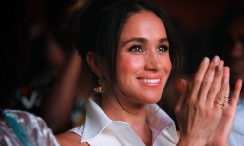 Meghan Markle zablistala u košuljici brenda Mango čija će vas cijena oduševiti