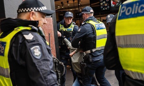 Četvero ljudi ozlijeđeno u napadu nožem u Sydneyu