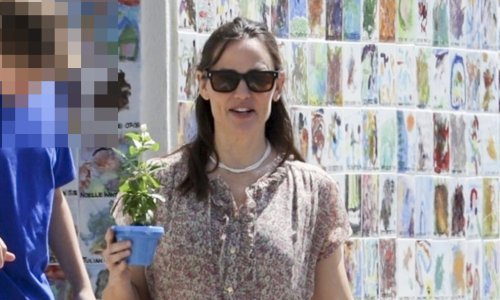 Dok svijet bruji o razvodu Bena Afflecka, njegova bivša supruga izgleda bolje no ikada