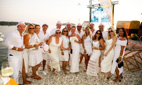 D’or beach club, Destilerija Aura i dizajner Boris Ružić priredili spektakularan white party
