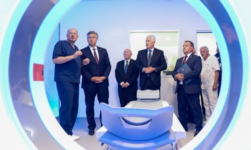 Plenković i Beroš posjetili Radiochirurgiju Zagreb koja testira kvantni CT