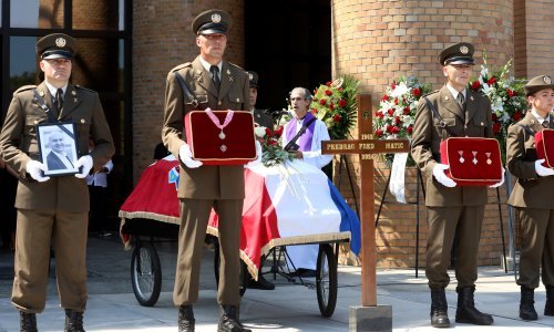Na Krematoriju ispraćen Predrag Fred Matić, na pogreb došli  brojni uglednici
