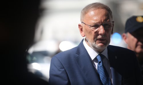 Jesu li policajci u Tovarniku morali zapucati? Evo što kaže Božinović