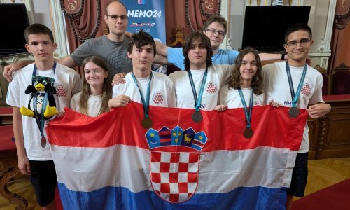 Zlatna medalja za hrvatskog učenika na Srednjoeuropskoj matematičkoj olimpijadi