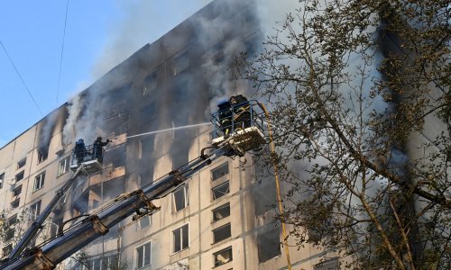 Rusi pogodili neboder u Harkivu; petero mrtvih, najmanje 59 ranjenih