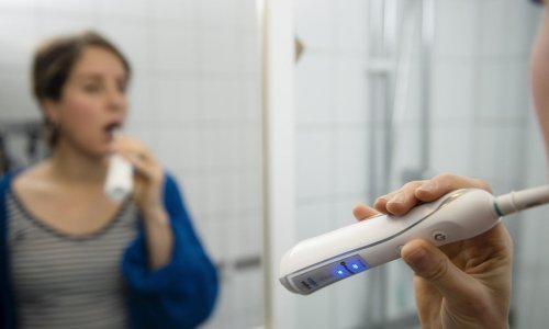 Električne četkice i svjetleće tenisice opasnije od bombi: 'Kad planu dosegnu i do 600 stupnjeva Celzija!'