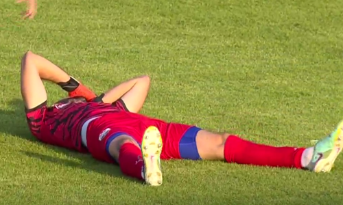 Pogledajte trenutak kada je zanijemio stadion, golman Slavena je ostao ležati