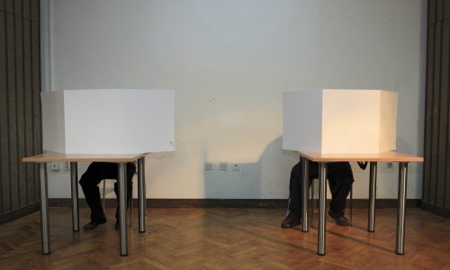 Lokalni izbori: Manje birača, više biračkih mjesta