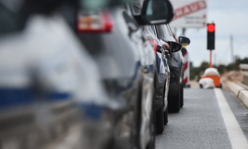 Planulo vozilo na Jadranskoj magistrali: Promet se odvija jednim trakom