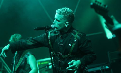 Zagrijavanje za Šalatu: Baby Lasagna razgalio publiku u Karlovcu, pogledajte atmosferu