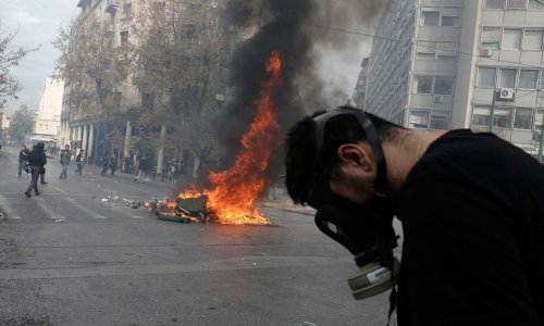 Grčka policija bacila suzavac na prosvjednike u Ateni