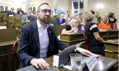 Žestoka rasprava na Skupštini: Fekalije se na Jarunu prelijevaju u vodovodne cijevi