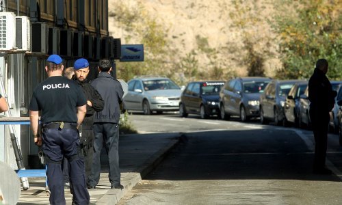 Napeto na Kosovu: Srbi 'selektivno i fašistički' vraćali ljude s granice