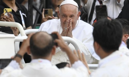 Papa upozorio na loše strane umjetne inteligencije