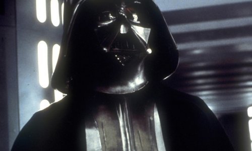 Svjetlosni mač Darth Vadera i Batmanovo odijelo uskoro na aukciji