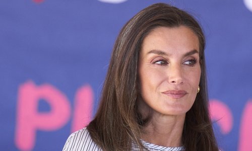 Baš joj pristaje: Kraljica Letizia ponosno ističe svoje sijede pramenove