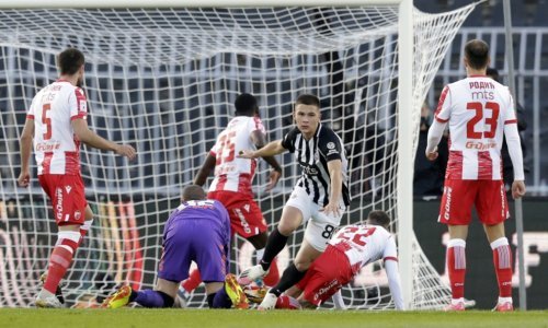 Sa 17 bio standardan u Partizanu, kupio ga City; sada igra u 2. ligi i tulumari