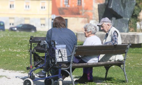 Mirovine porasle, a onda je nekima država odrezala duplo veći porez: 'Daš pa odmah uzmeš'