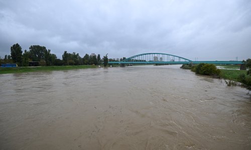 Obilne padaline prelile Savu kod Zagreba
