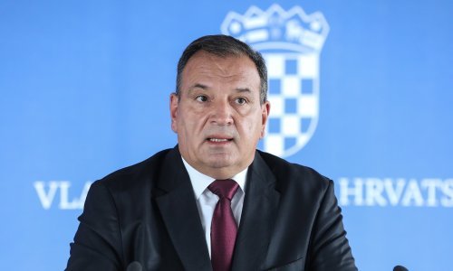 Beroš potvrdio: Ginekolog osuđen za silovanje otišao na bolovanje