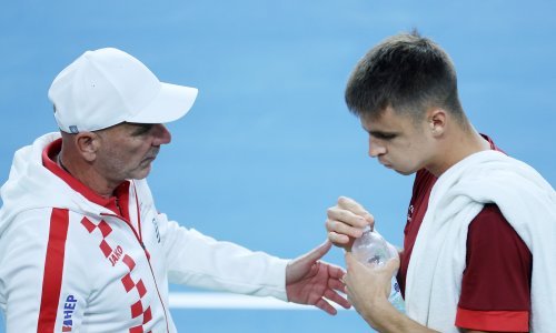 Drama u Varaždinu, Ajduković iskrenuo gležanj, izraz lica sve govori