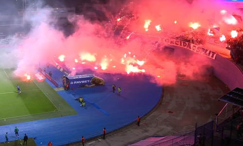 Nevjerojatne scene na Maksimiru; utakmica je prekinuta zbog bakljade Torcide