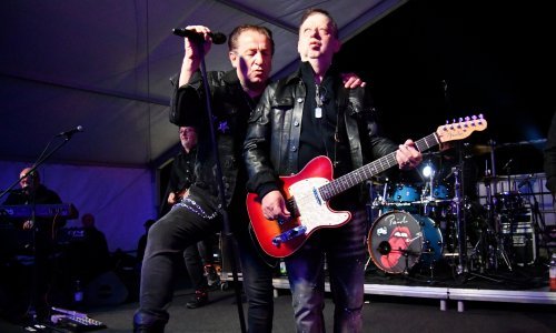 Prljavo kazalište nastupilo na otvorenju druge cijevi tunela Učka; pogledajte atmosferu