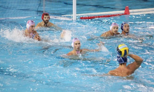 Jugu pobjeda, ali ne ovisi samo o sebi; Mladosti poraz, ali ovisi sama o sebi