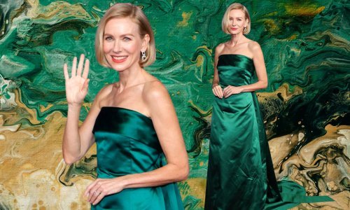 Smaragdno zelena raskoš: Slavna plavuša na Emmyje je donijela glamur starog Hollywooda