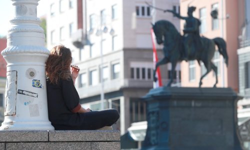 Novim 'zakonom o pušenju' opet nema razlika između cigareta i ostalih proizvoda