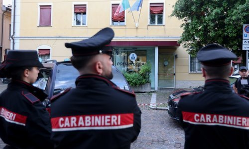 Italija u šoku: Djevojka pobacila, zakopala bebu u vrtu pa otišla na odmor u New York